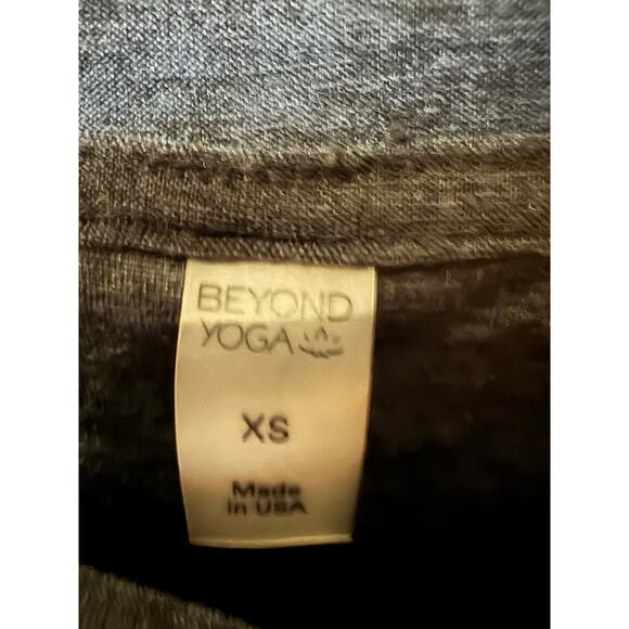 Beyond Yoga On The Down Low Tee - Black - Size XS - Picture 2 of 4